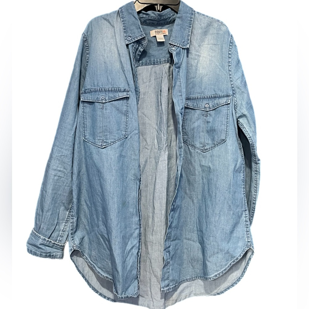 Jean jacket - Picture 1 of 1
